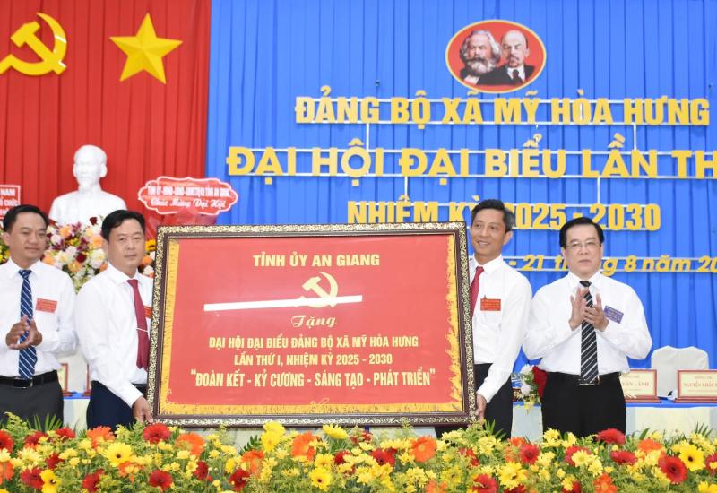Dh đảng bộ